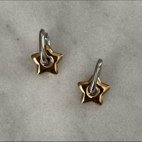 Modest Lu Jewelry - Silver Gold Bubble Star Charm Thick Oval Hoop Earrings 

Brand New